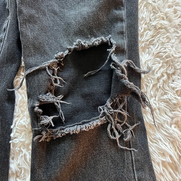 BDG Black Distressed Ankle Jeans - Picture 3 of 9